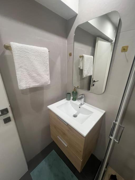 סלוניקי The Luxe Room מראה חיצוני תמונה